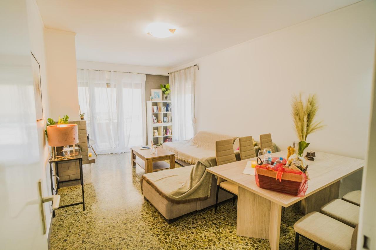 Green Apartment Ground Floor Feel Like Home Properties Saronida Exterior foto